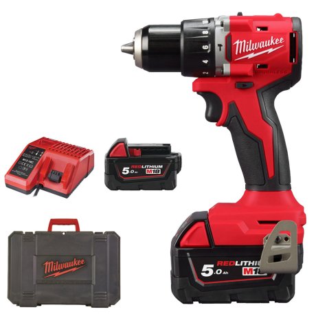 Perceuse à percussion compacte M18™ avec 2 batteries 5 Ah + chargeur + coffret - MILWAUKEE