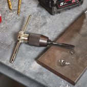 Coffret de 17 tarauds et filières métriques - MILWAUKEE