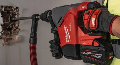 Outils électroportatifs pour le perçage de bois, béton, métal