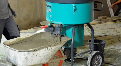 Tous les outils pour le mélange & malaxage de matériaux du maçon