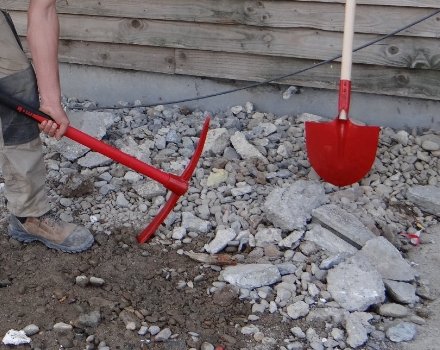 Pelles, dames et chariots pour le terrassement de chantier